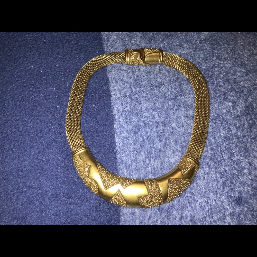 MONET vintage necklace.  16 1/2 inch.